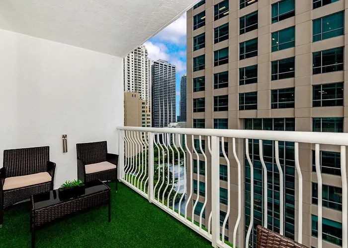 High Rise Brickell Modern Studio
